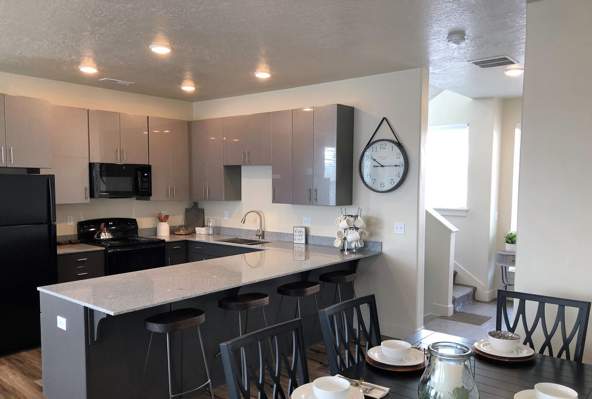 /static/images/house/2051/668ae1ef22c4e9ead9dddea1248e26e4.jpg